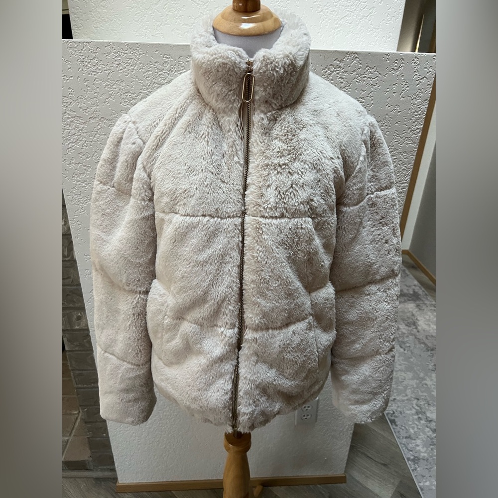Zara Faux Fur Jacket Size Small